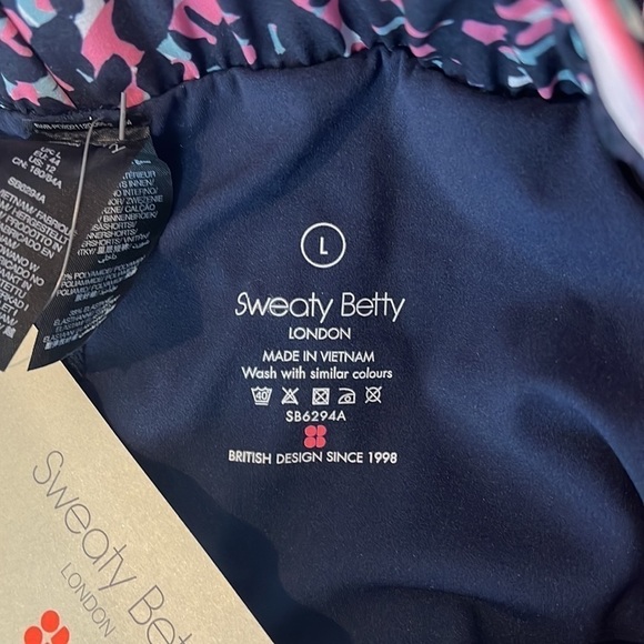 Sweaty Betty On Your Marks 4” Running Shorts Large New with tags! - Picture 14 of 16